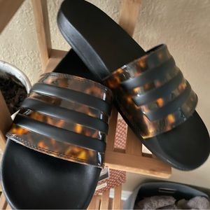 Adidas Slides- Tort. Shell